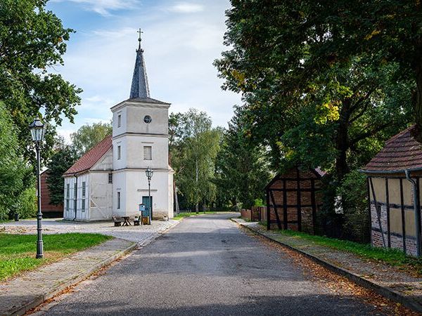 Dorfkirche in Altwustrow