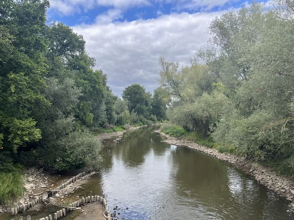 Blick auf Oderfließ von der Brücke Richtung Ziegenwerder Blick auf Oderfließ von der Brücke Richtung Ziegenwerder